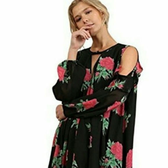 Umgee Dresses & Skirts - Umgee Cold Shoulder Dress Black Pink Roses Size M